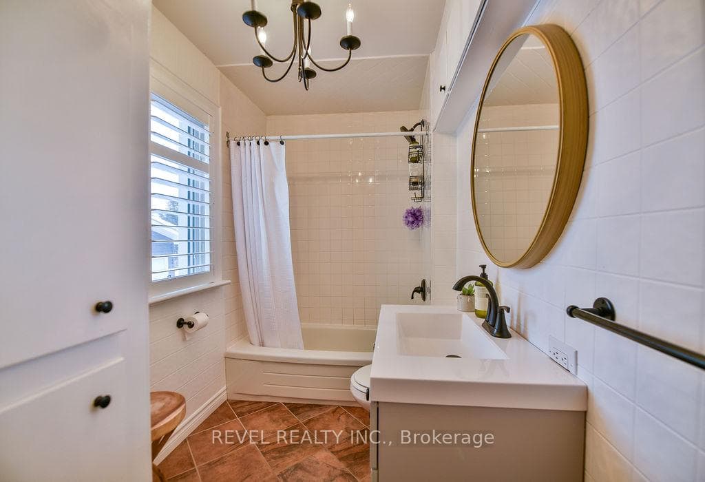 277 Tamarack Street photo 23