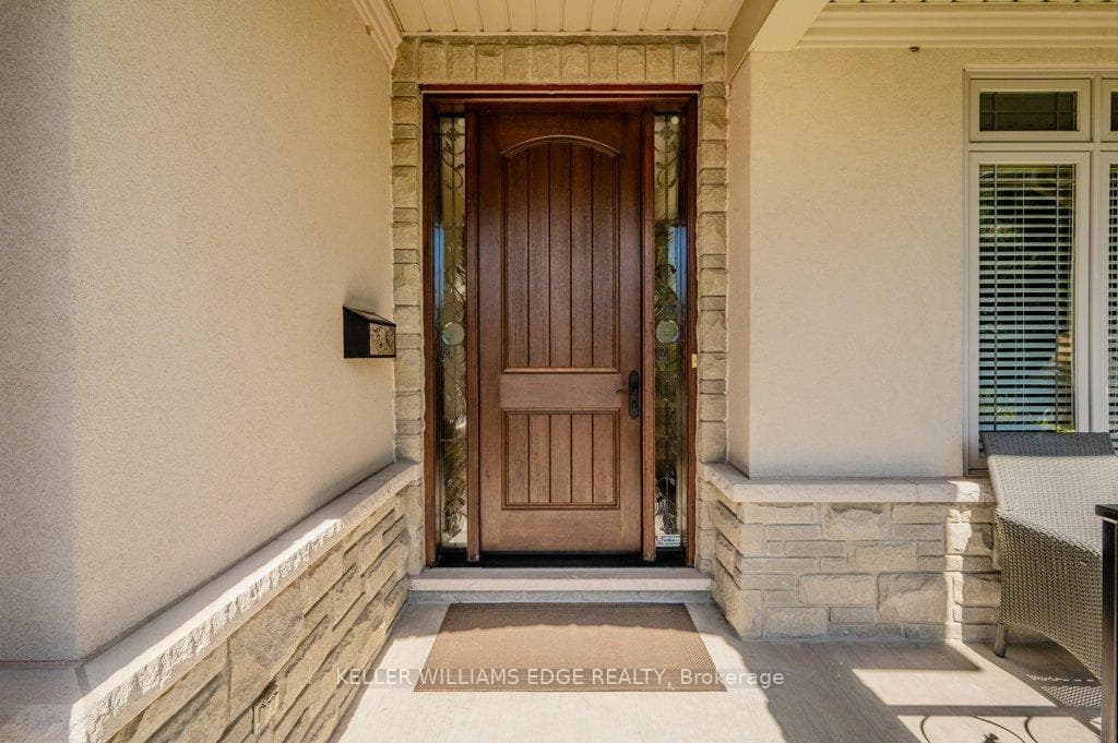 2387 Edith Avenue photo 5