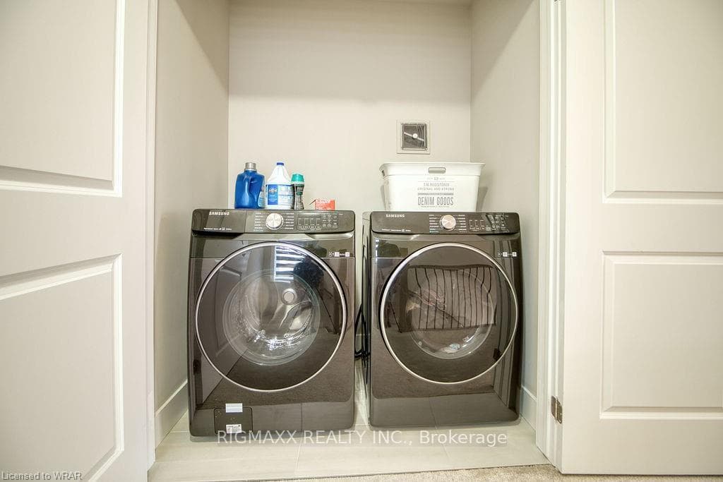2104 Evans Boulevard photo 7