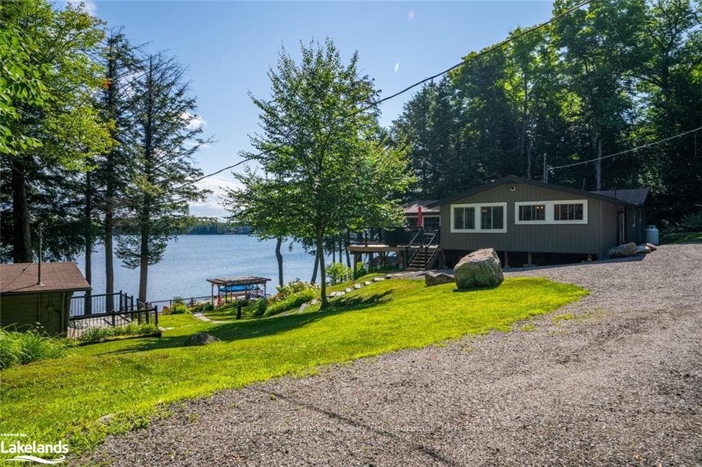 223 SANDY PLAINS Road photo 3