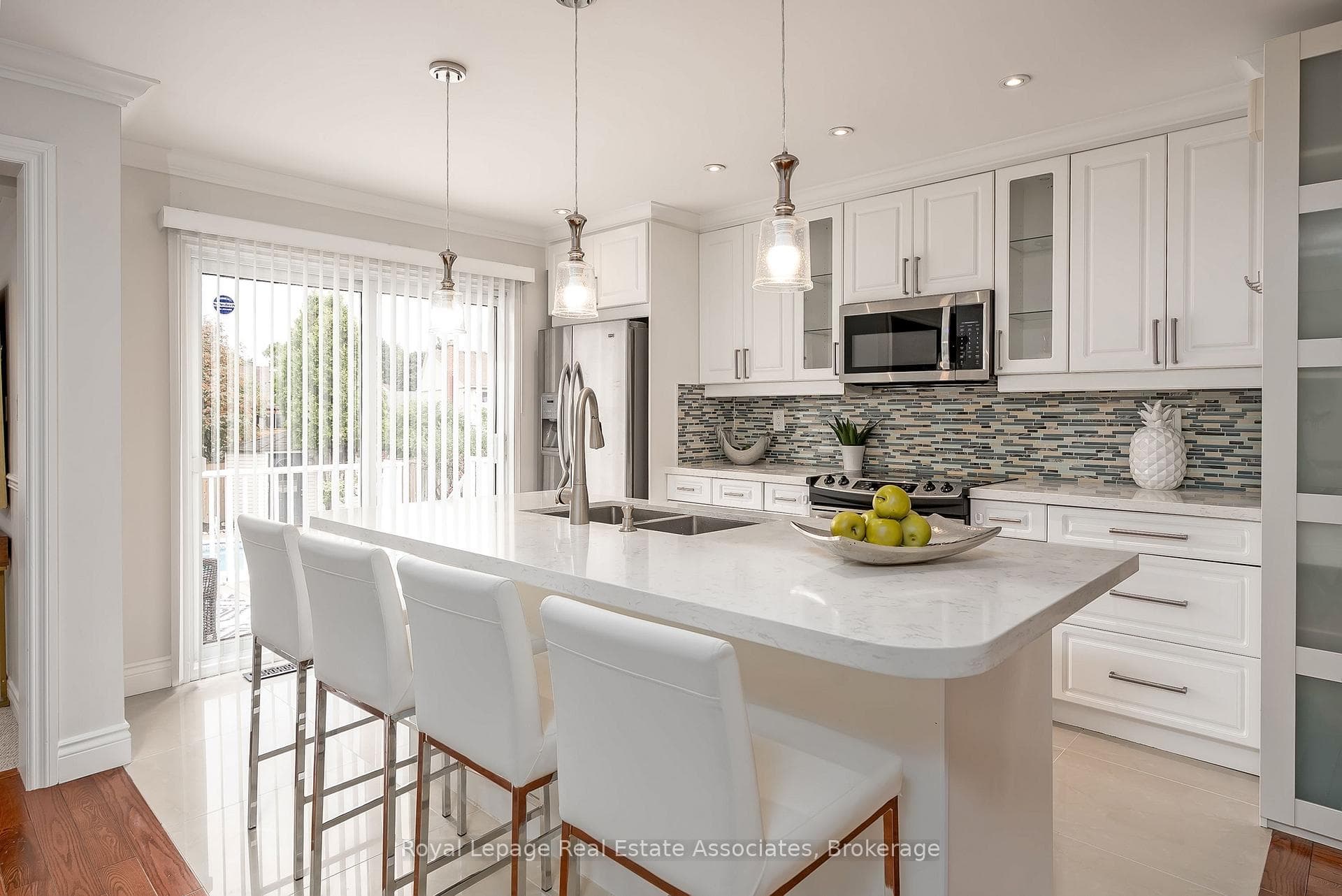 6951 Estoril Road photo 9