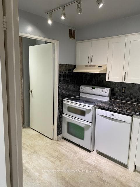 50 Elm Drive Unit 604 photo 11