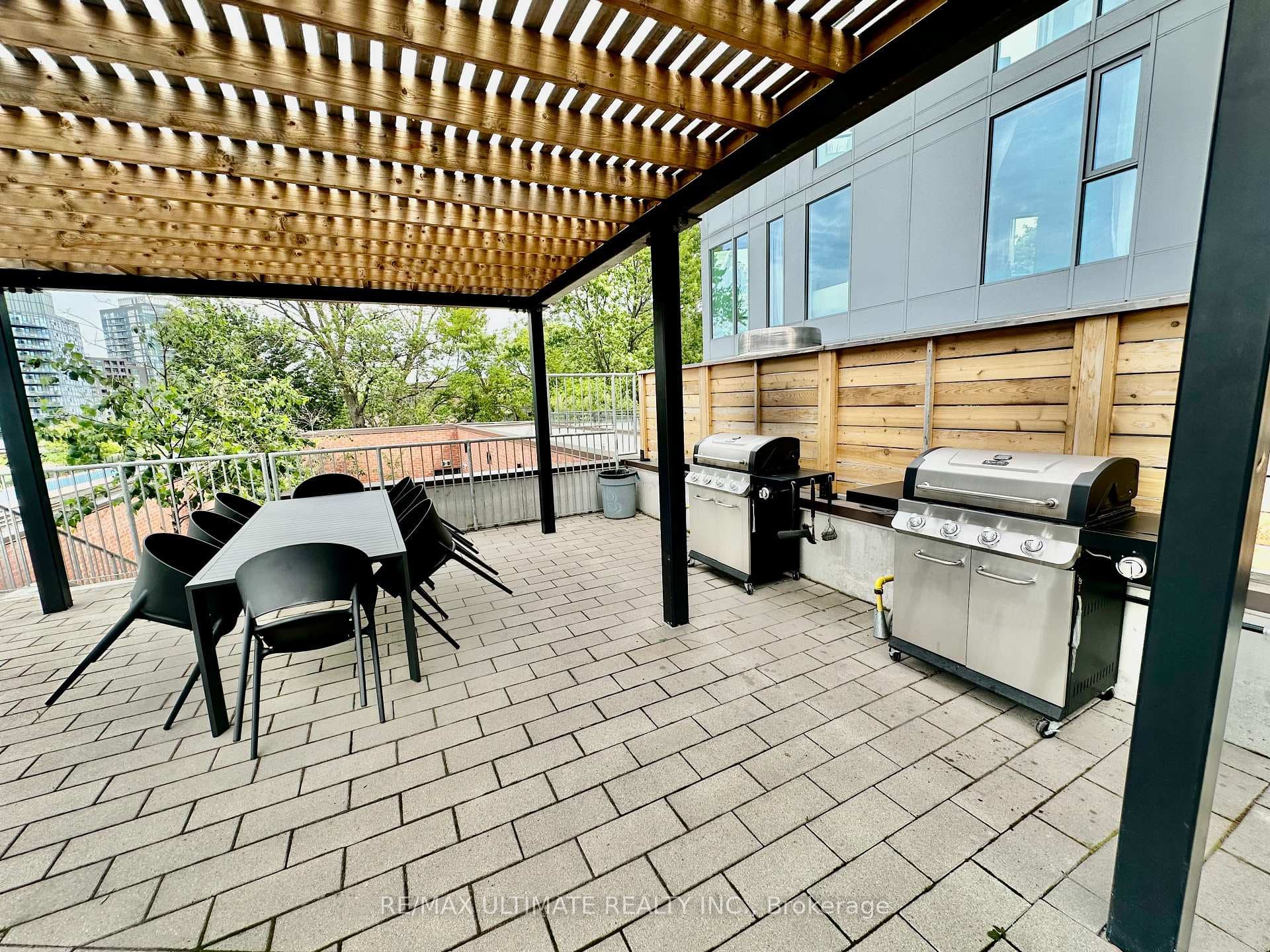57 Brock Avenue Unit 704 photo 43