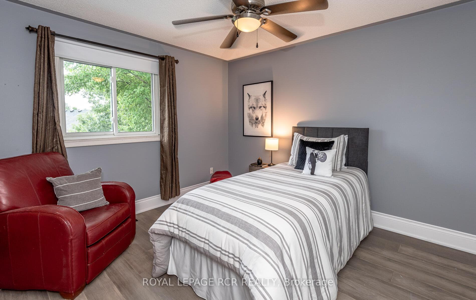 207 Surgeoner Crescent photo 28