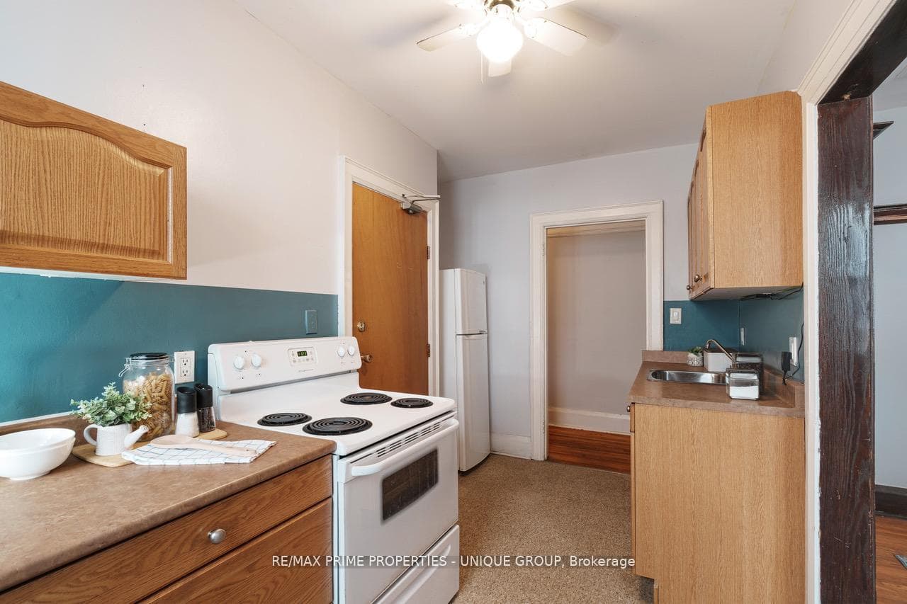3 Bonfield Avenue Unit Main photo 7