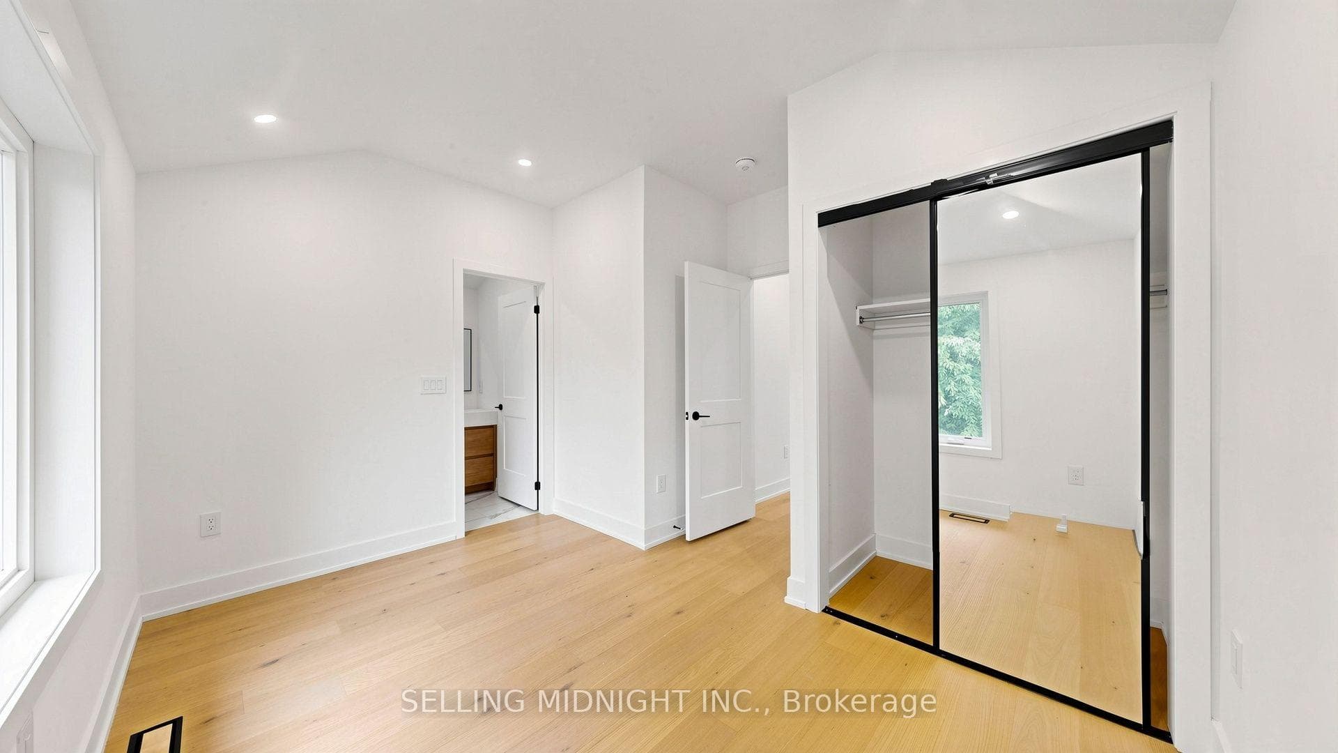 42 Guthrie Avenue photo 40