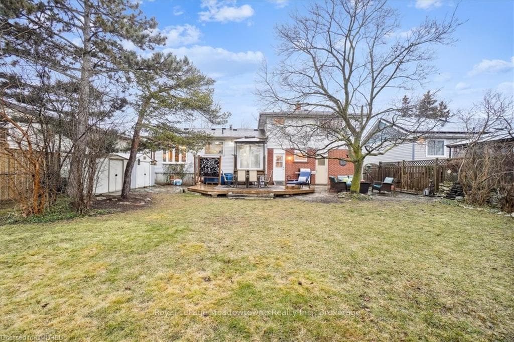 833 WILLOW Avenue photo 48
