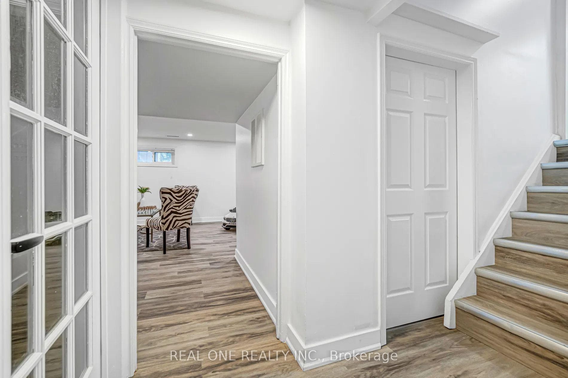 52 Devins Drive photo 20