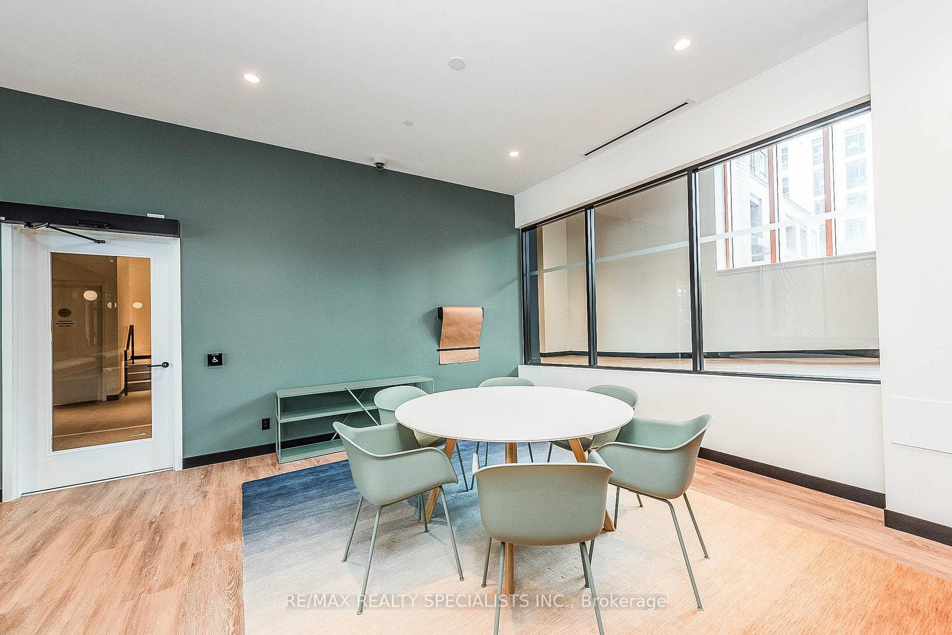 8 Beverly Glen Boulevard Unit 202 photo 30