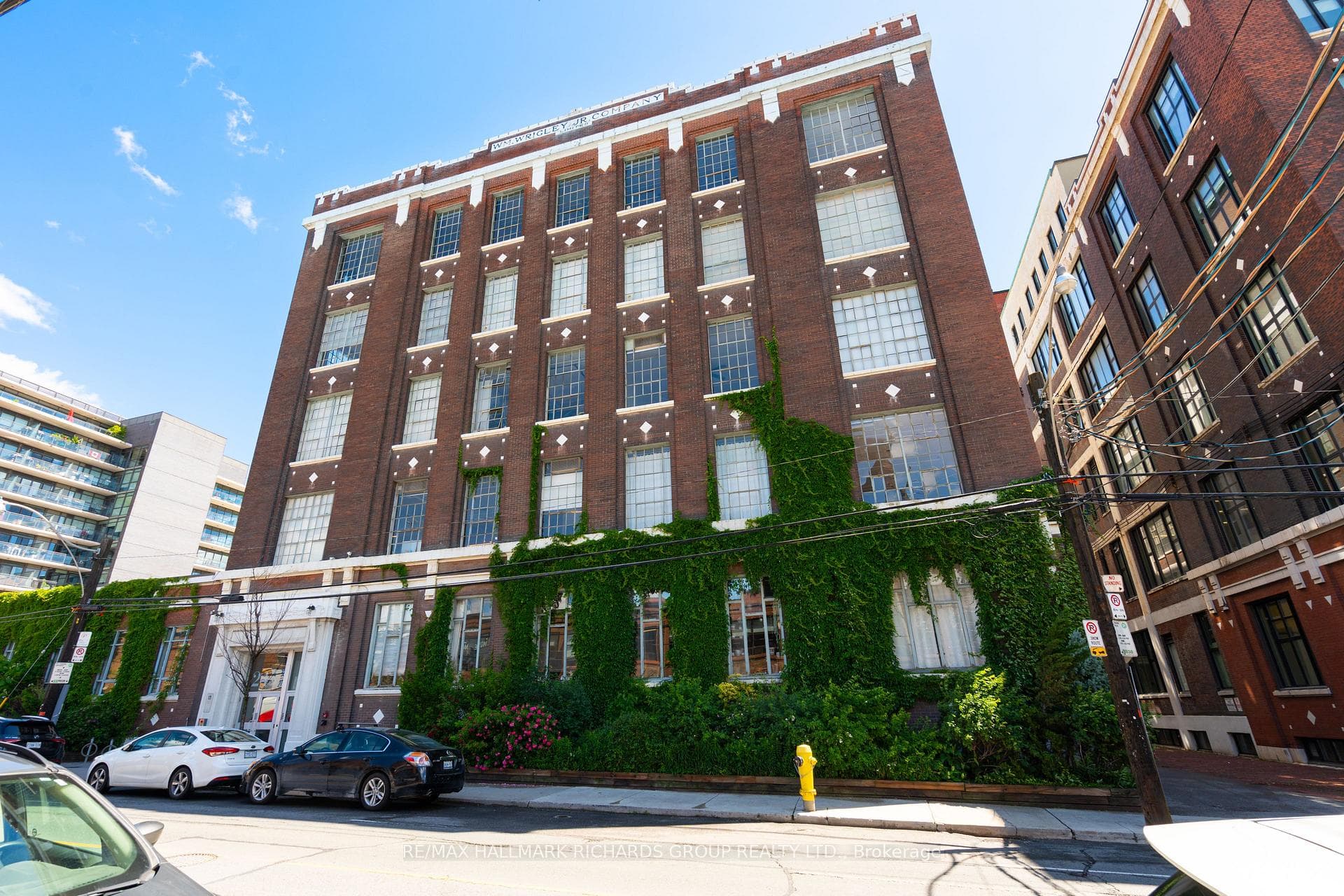 245 Carlaw Avenue Unit 202B photo 26