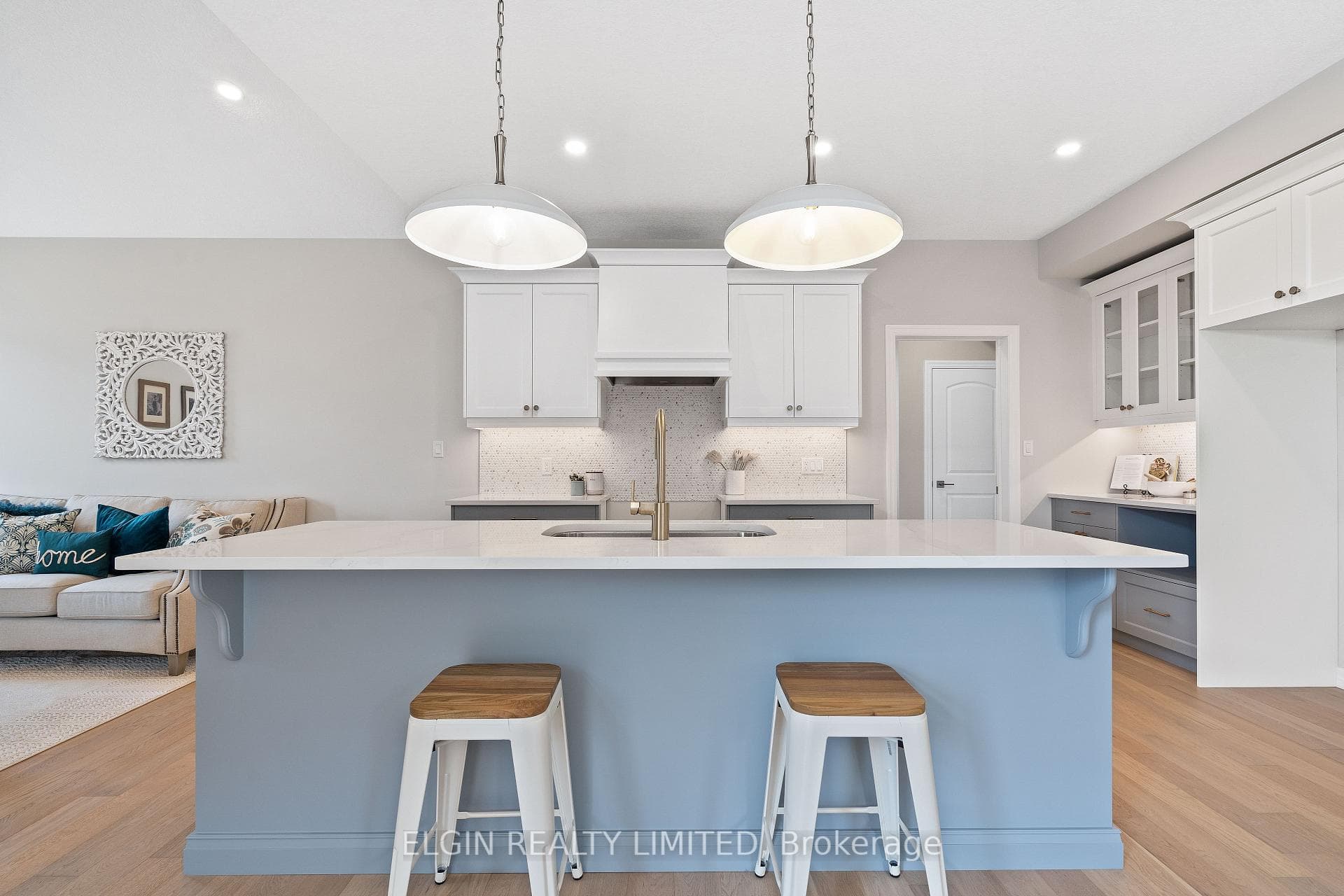 29 Hemlock Crescent photo 9