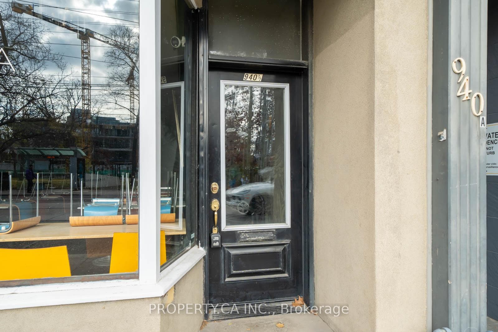 942 Queen Street Unit 2 photo 2