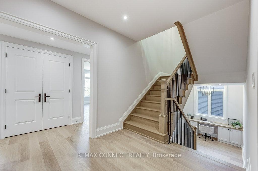 393 Rosebank Road photo 23