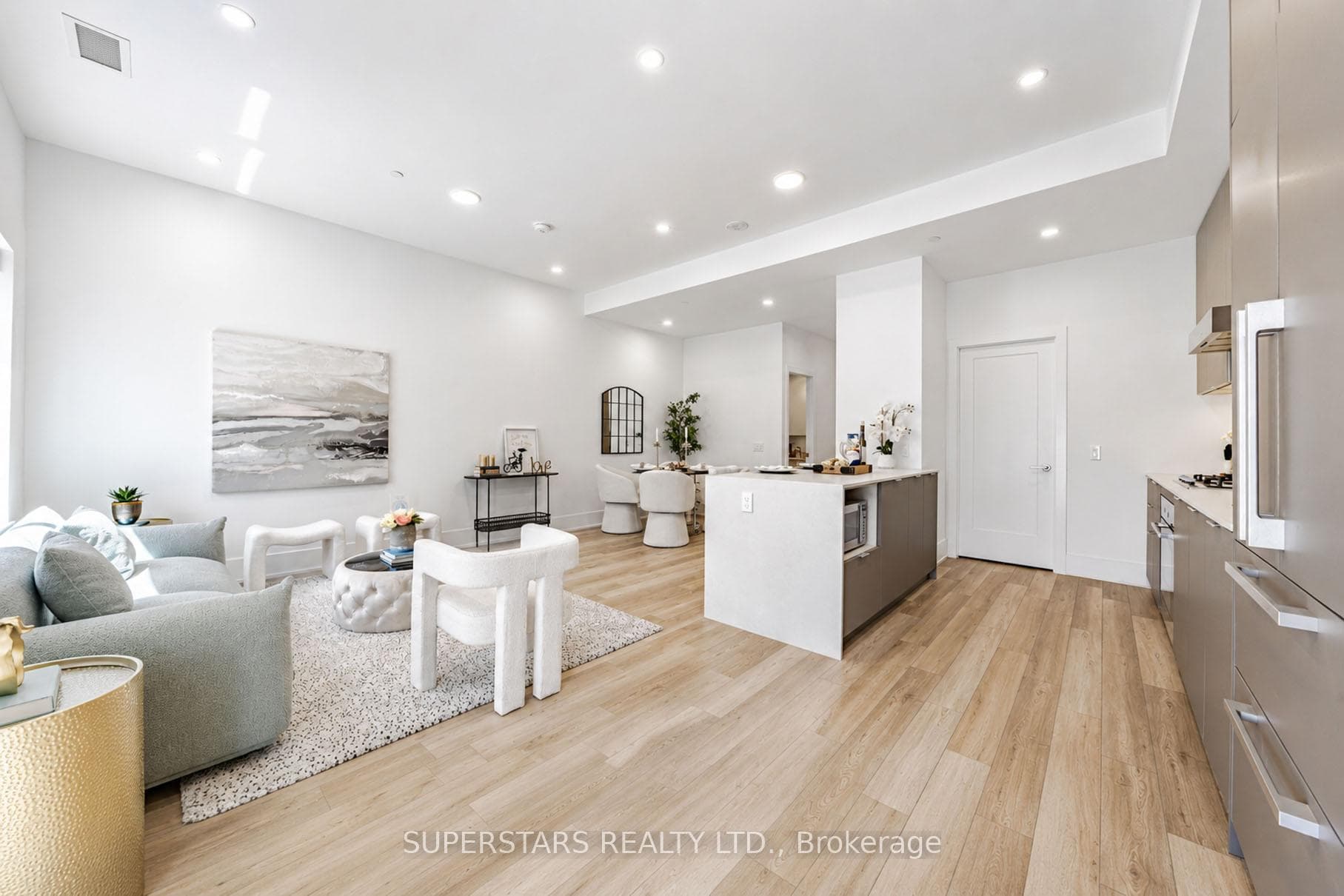 8 Cedarland Drive Unit W121 photo 7