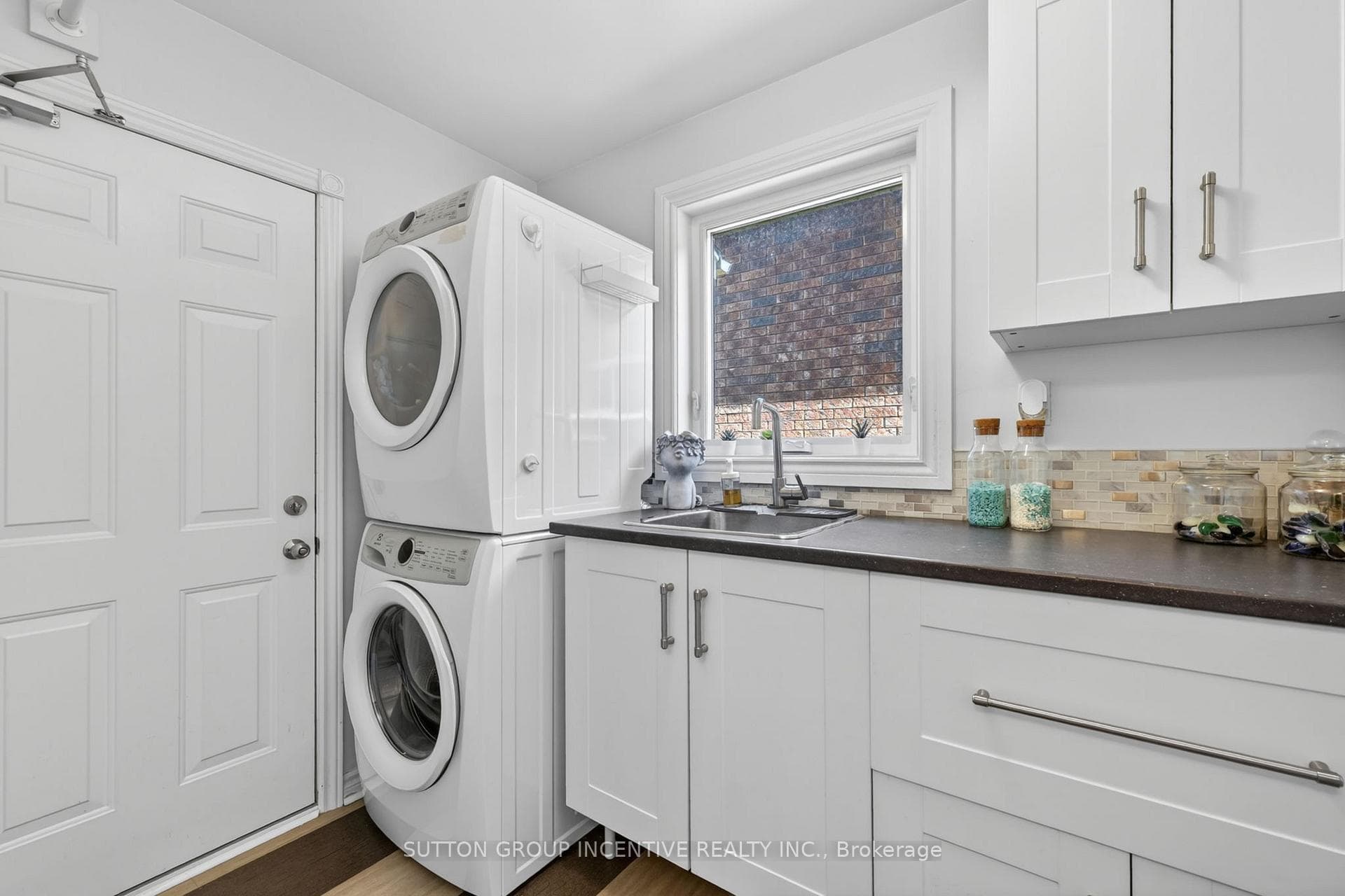 255 Pringle Drive photo 23
