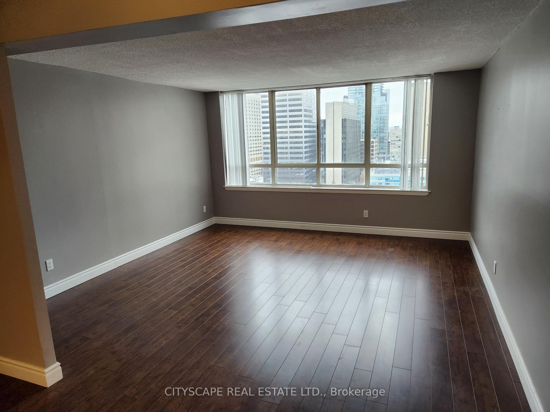 633 Bay Street Unit 1815 photo 8