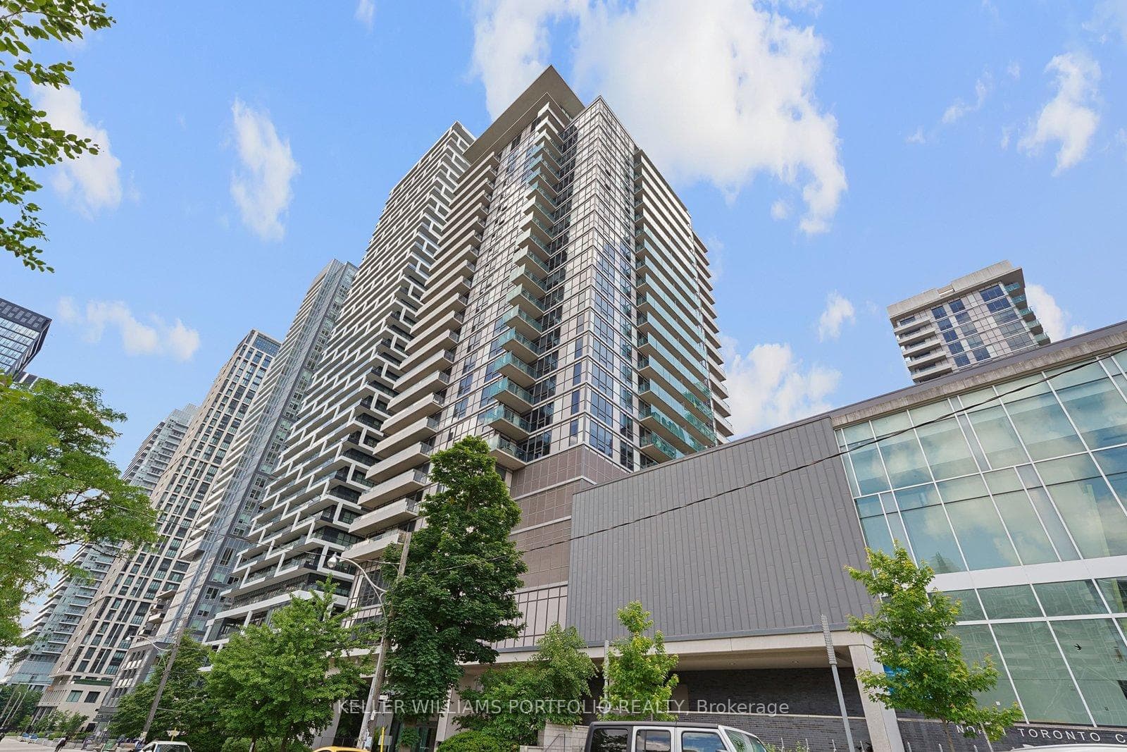 25 Broadway Avenue Unit 1504 photo 1