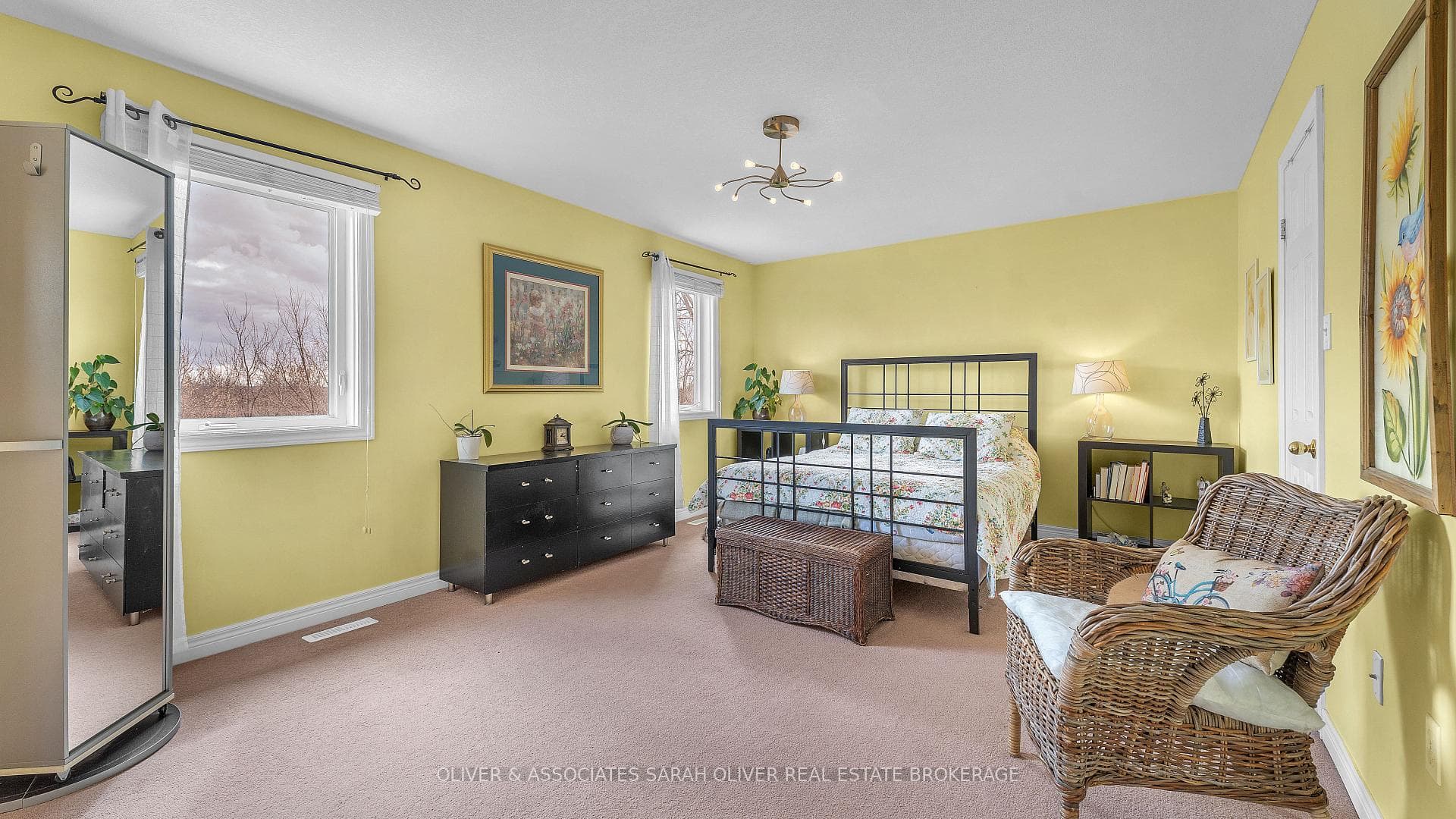 oversized primary bedroom