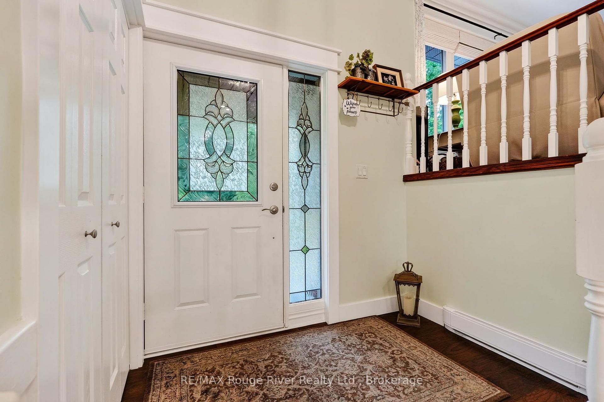 221 COLONIAL Drive photo 12