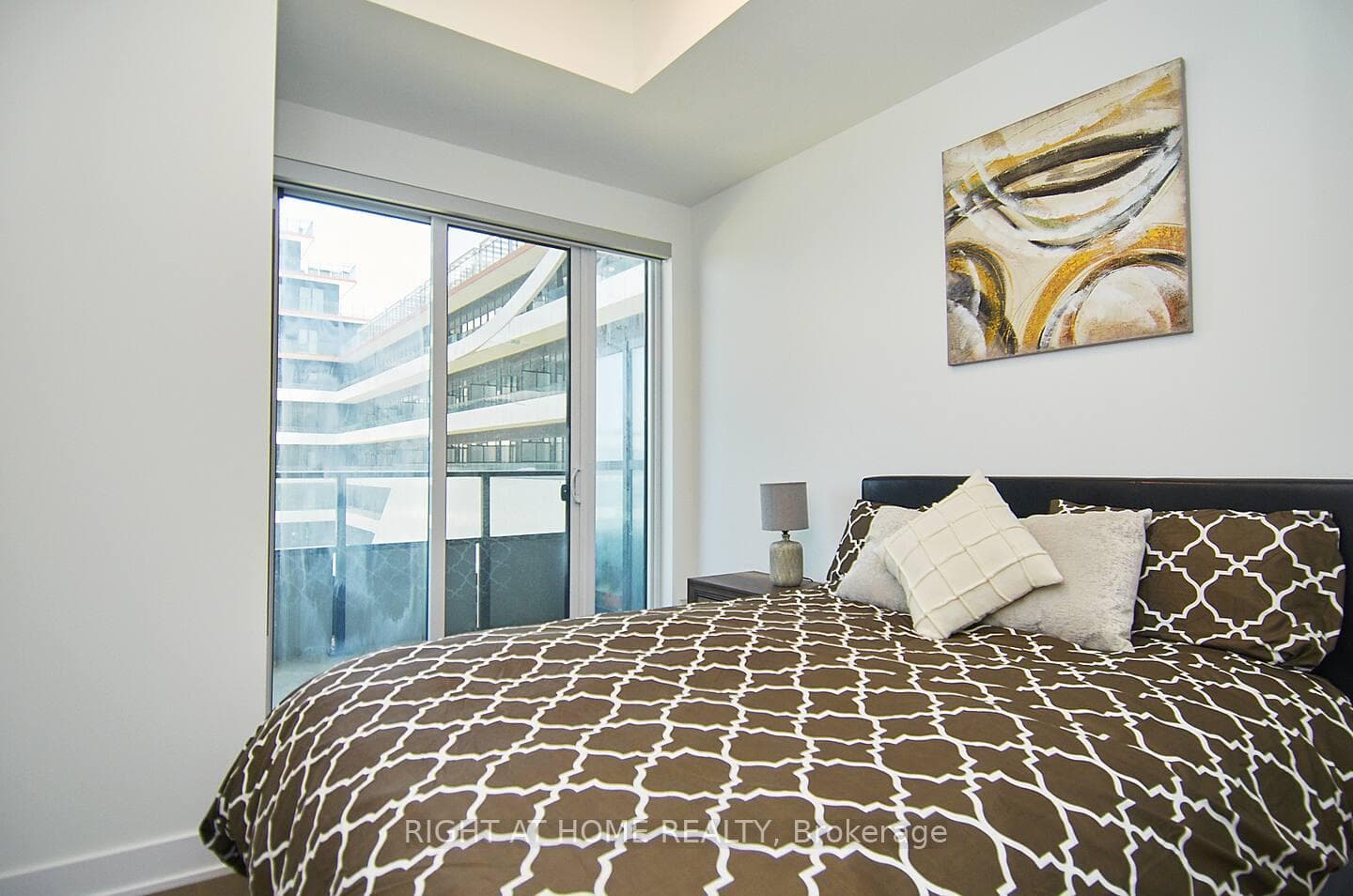 30 Shore Breeze Drive Unit 438 photo 12