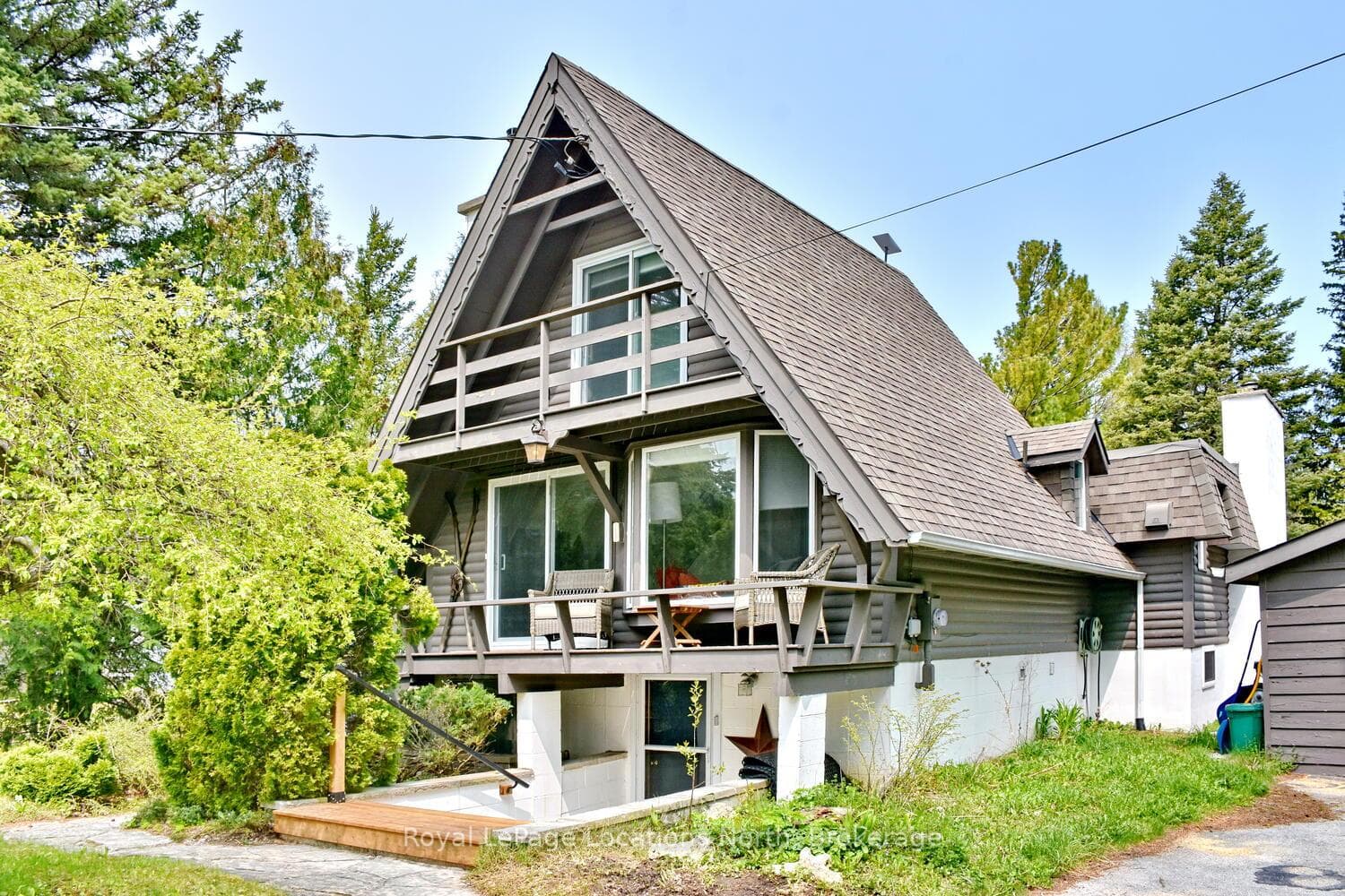 113 ALPINE Crescent photo 2