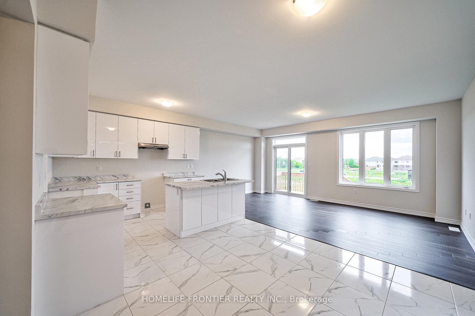 23 Rochester Drive photo 7