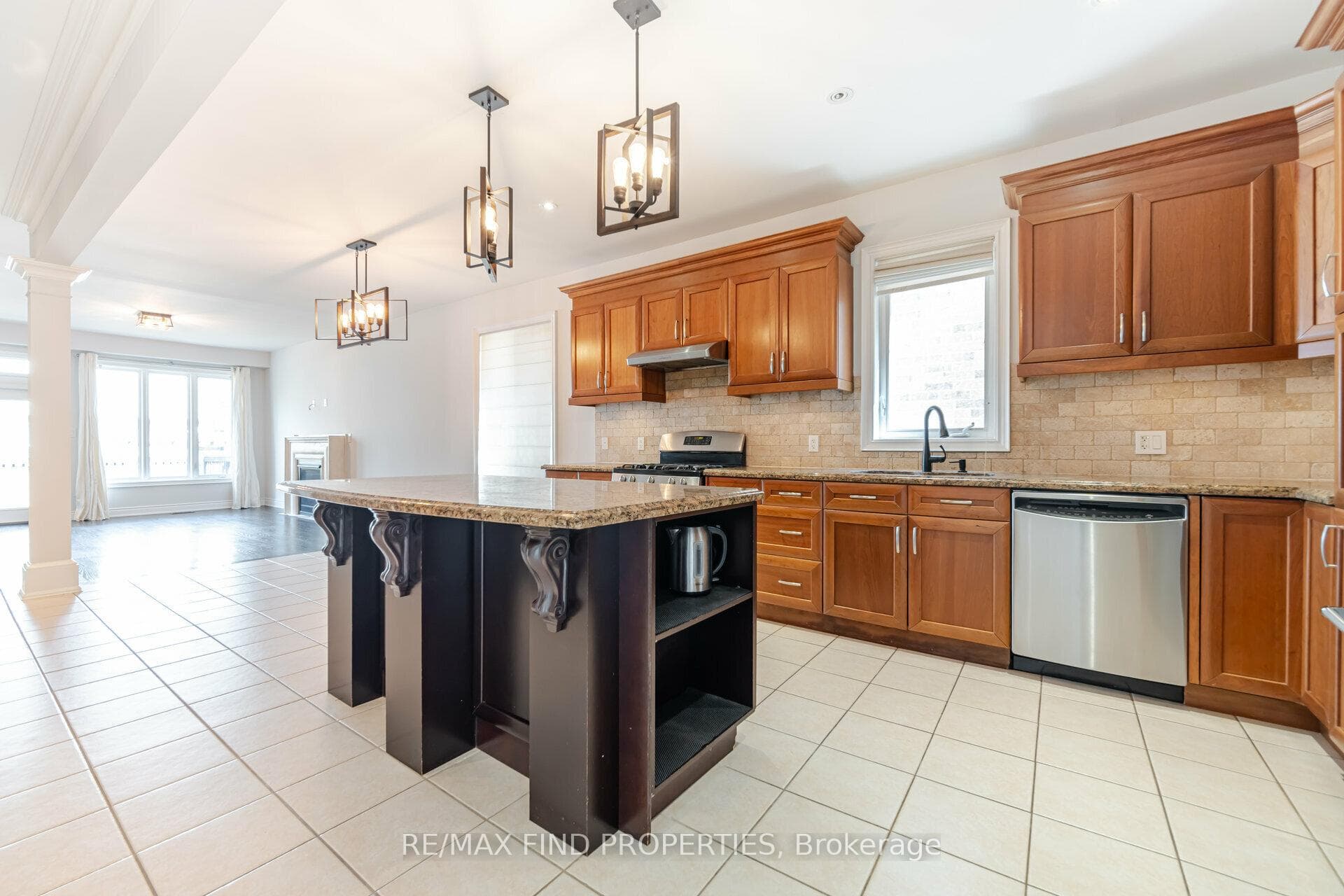 3207 Stocksbridge Avenue photo 11
