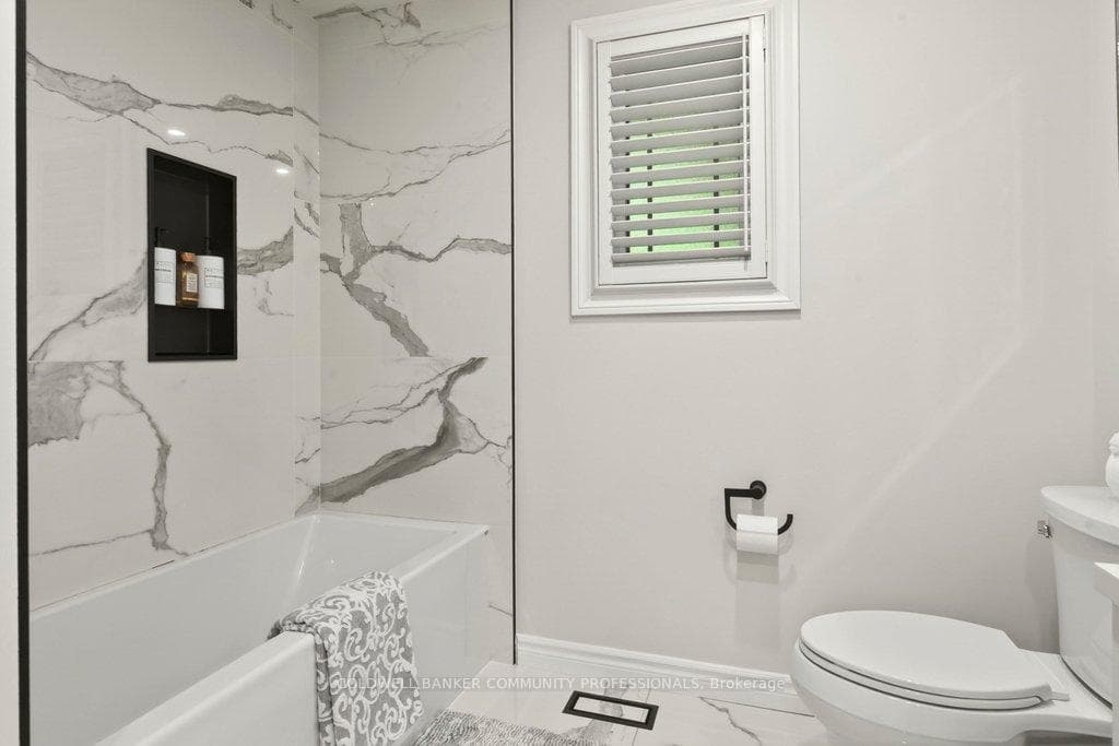 478 Glancaster Road photo 18