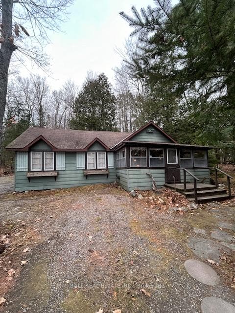 Main cottage fall view
