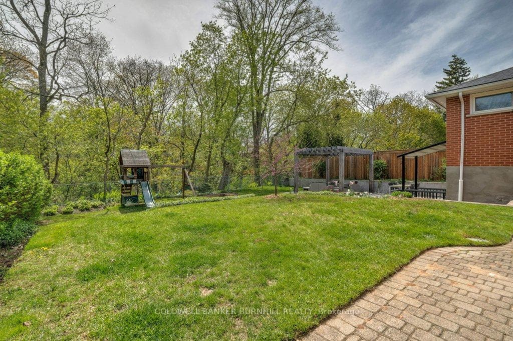 830 Tanager Avenue photo 40