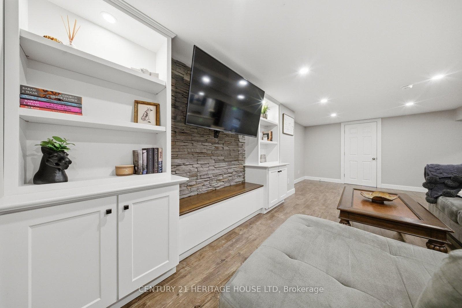 12 Stewart Drive photo 26