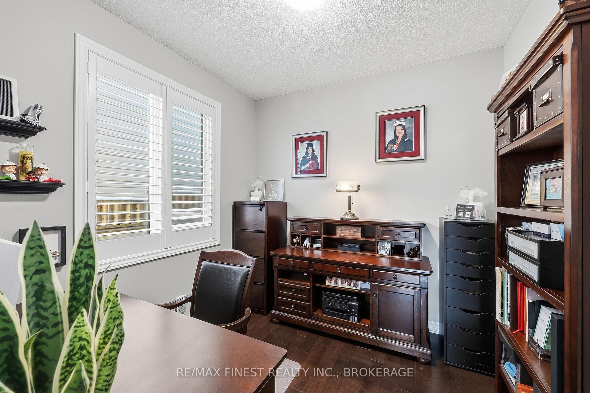 1667 Crimson Crescent photo 19