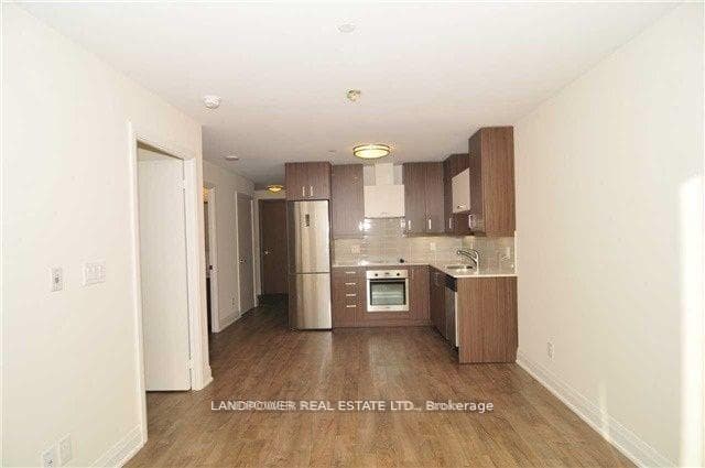 18 Uptown Drive Unit 825 photo 6