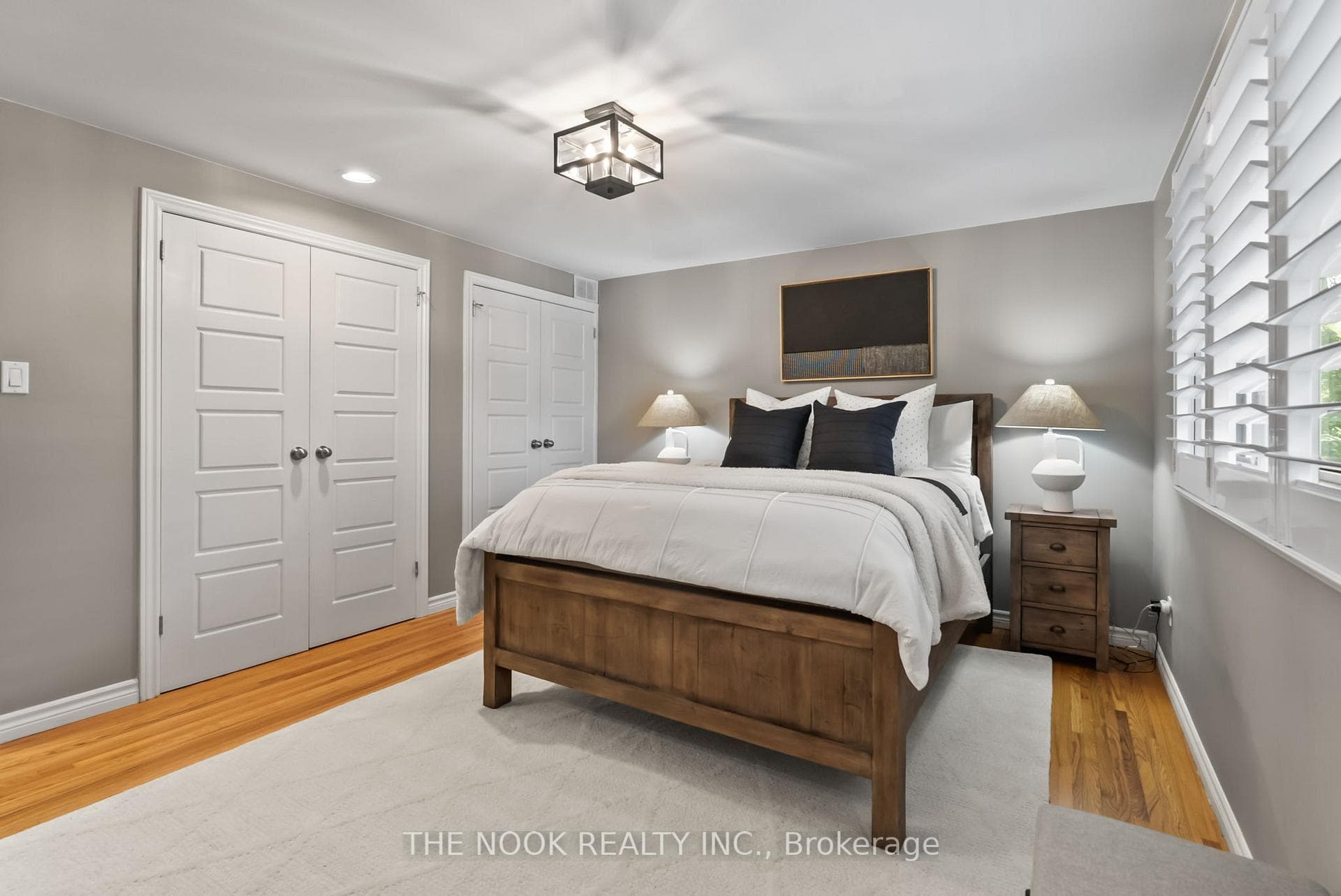 Conveniently has 2 x double closets