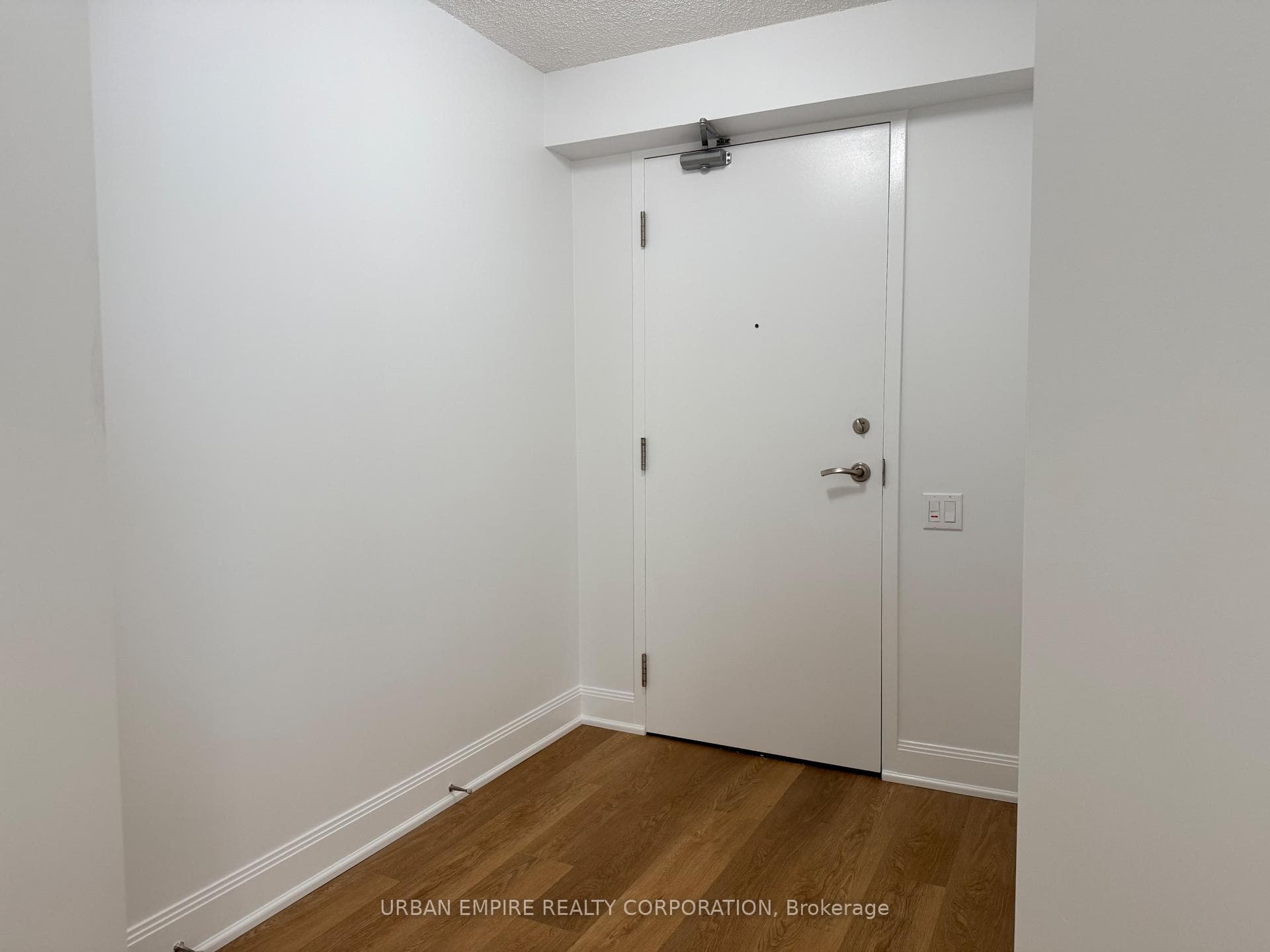 2191 Yonge Street Unit 1208 photo 29