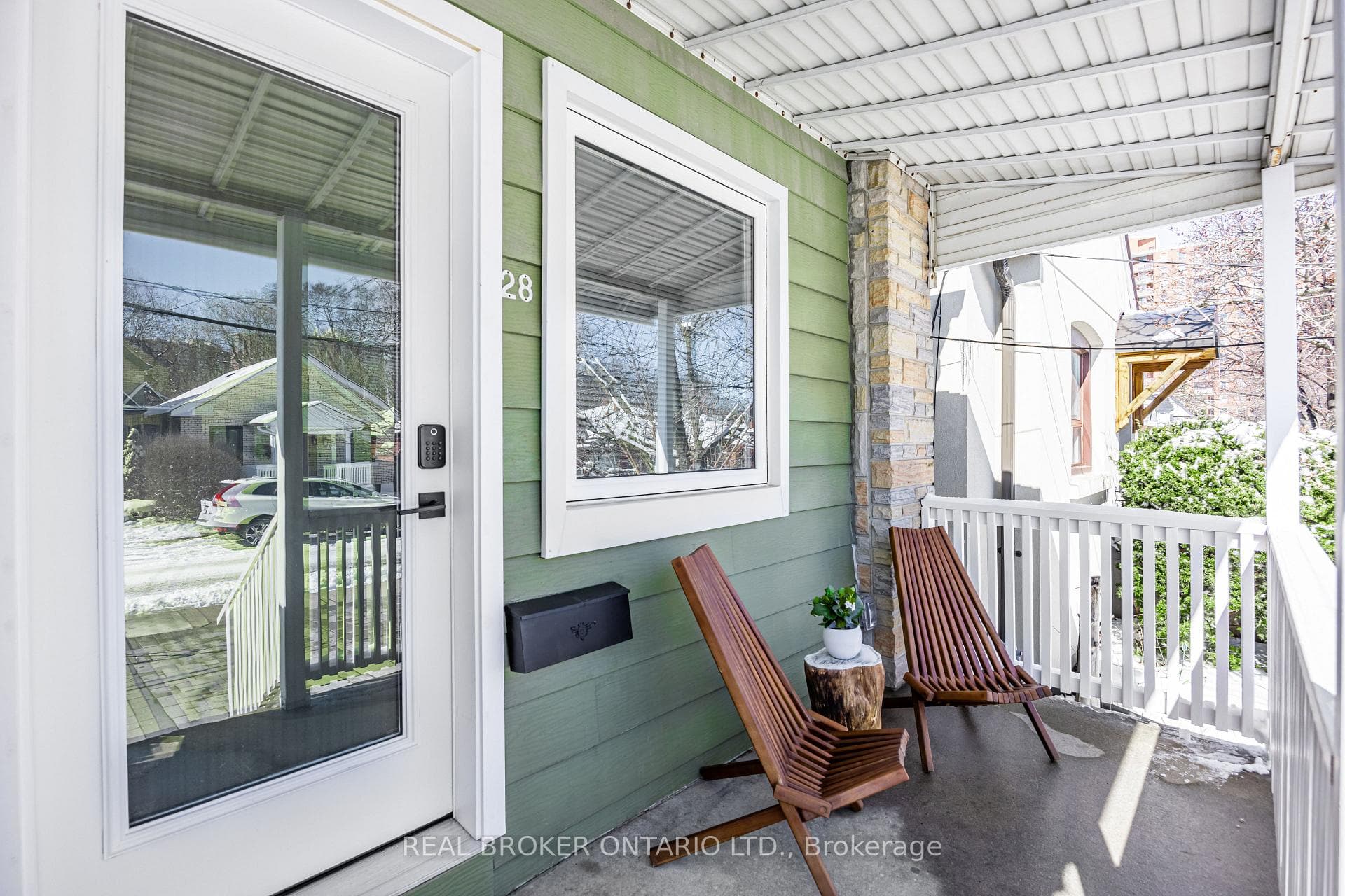 28 Newman Avenue photo 3