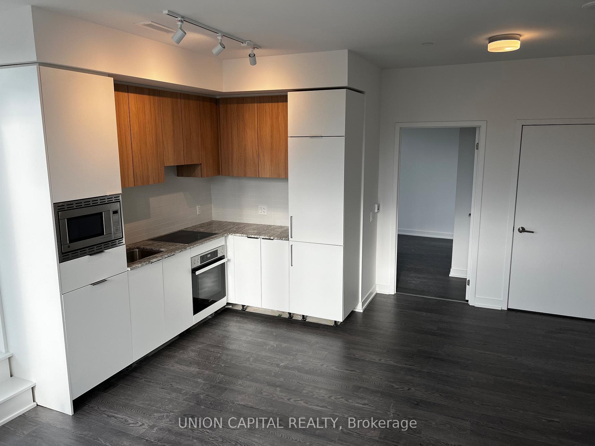 20 O'Neill Road Unit 225 photo 8
