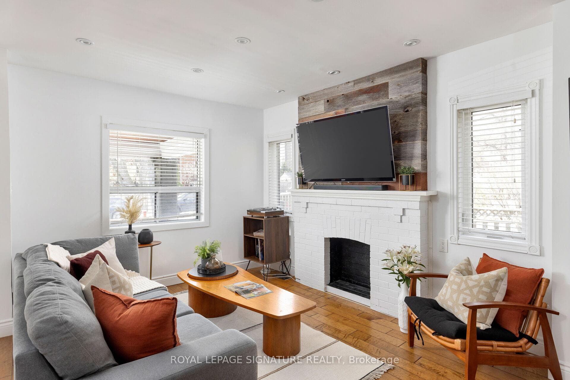 117 Bowmore Road photo 5