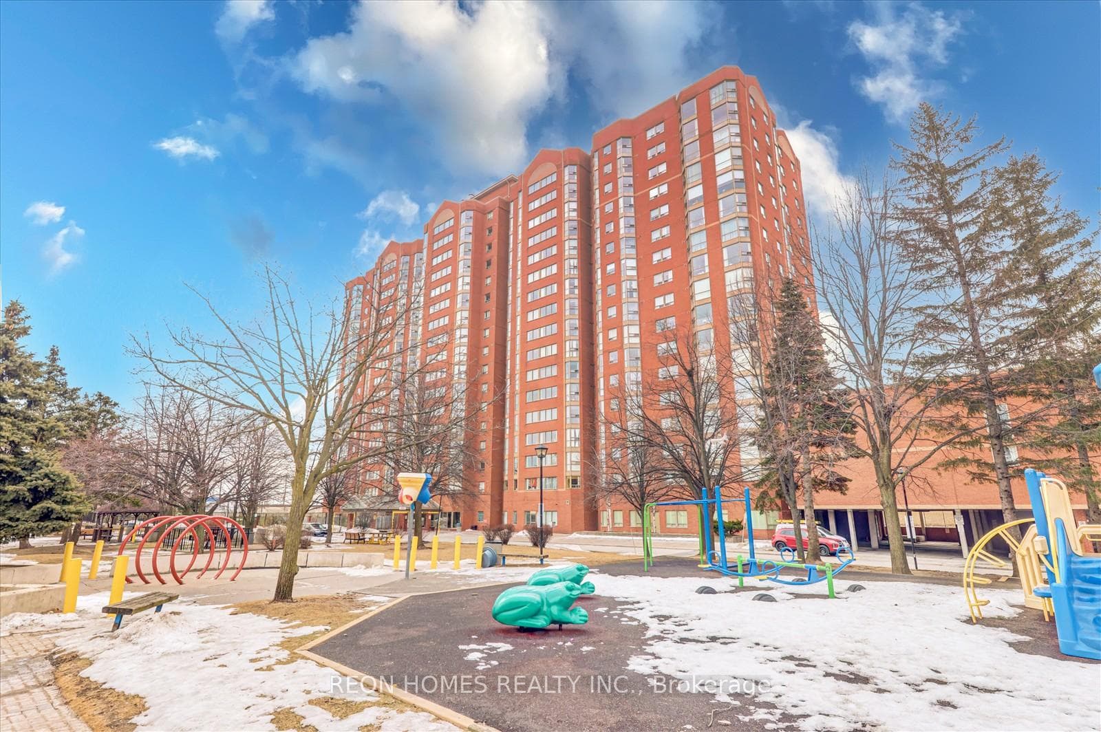 2466 Eglinton Avenue Unit 1610 photo 31