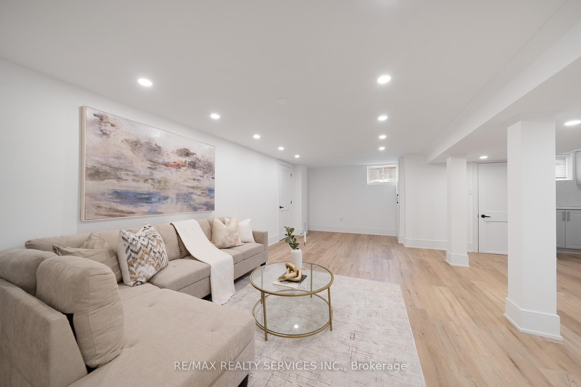 1037 Wayne Place photo 32