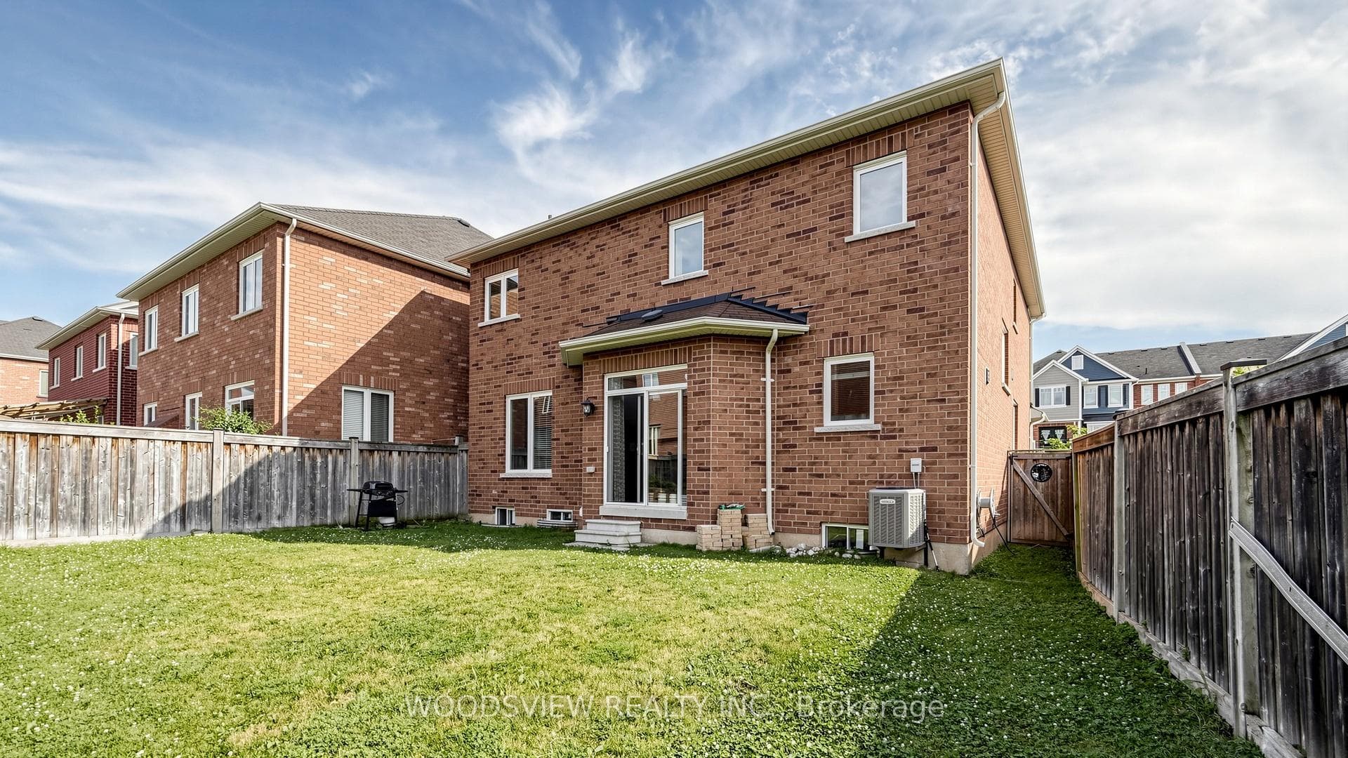 7 Deancrest Road photo 48