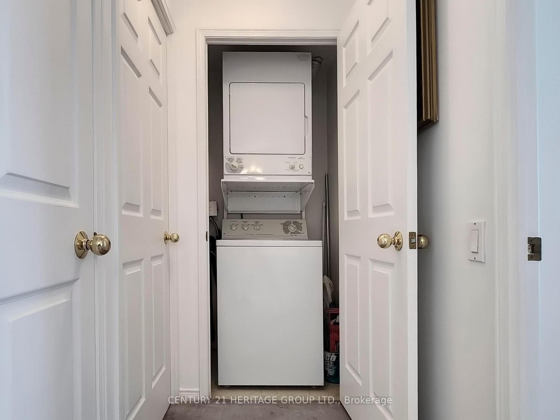 1 Emerald Lane Unit 204 photo 27