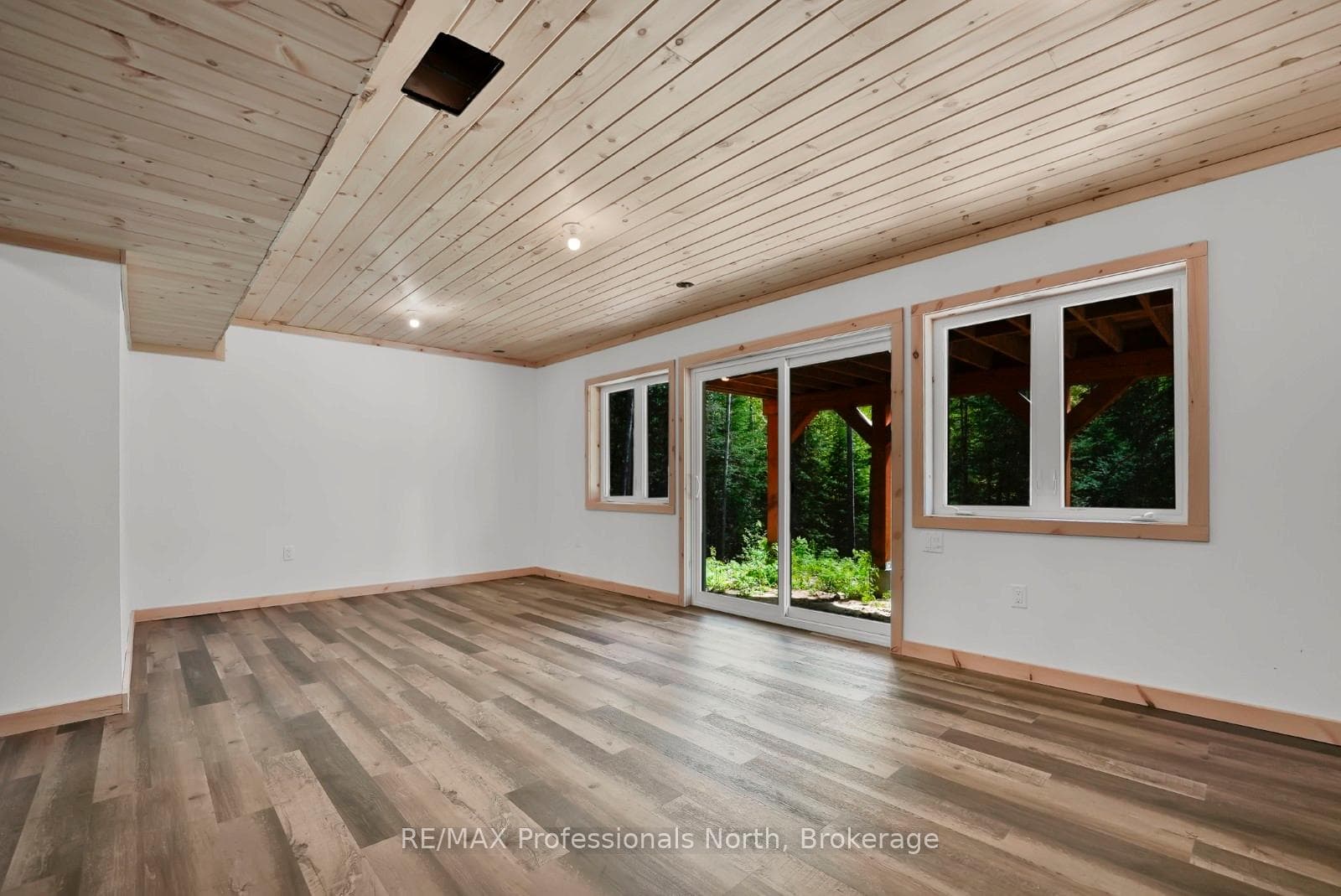 6587 Elephant Lake Road photo 38