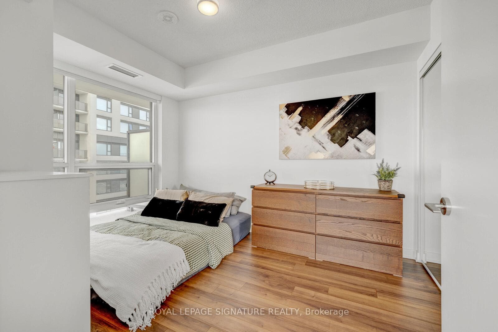 30 Samuel Wood Way Unit 1204 photo 10