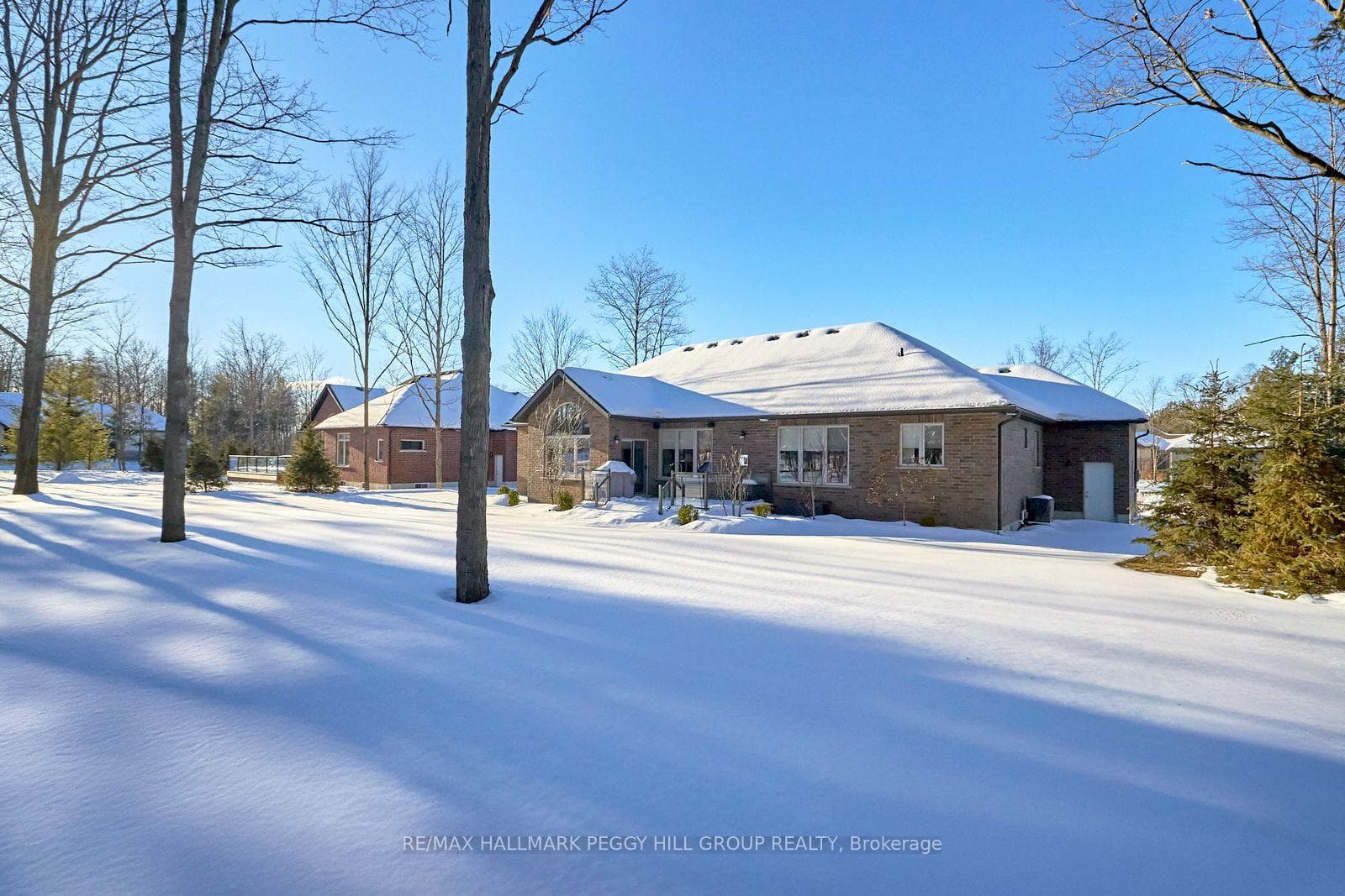 126 Mennill Drive photo 21