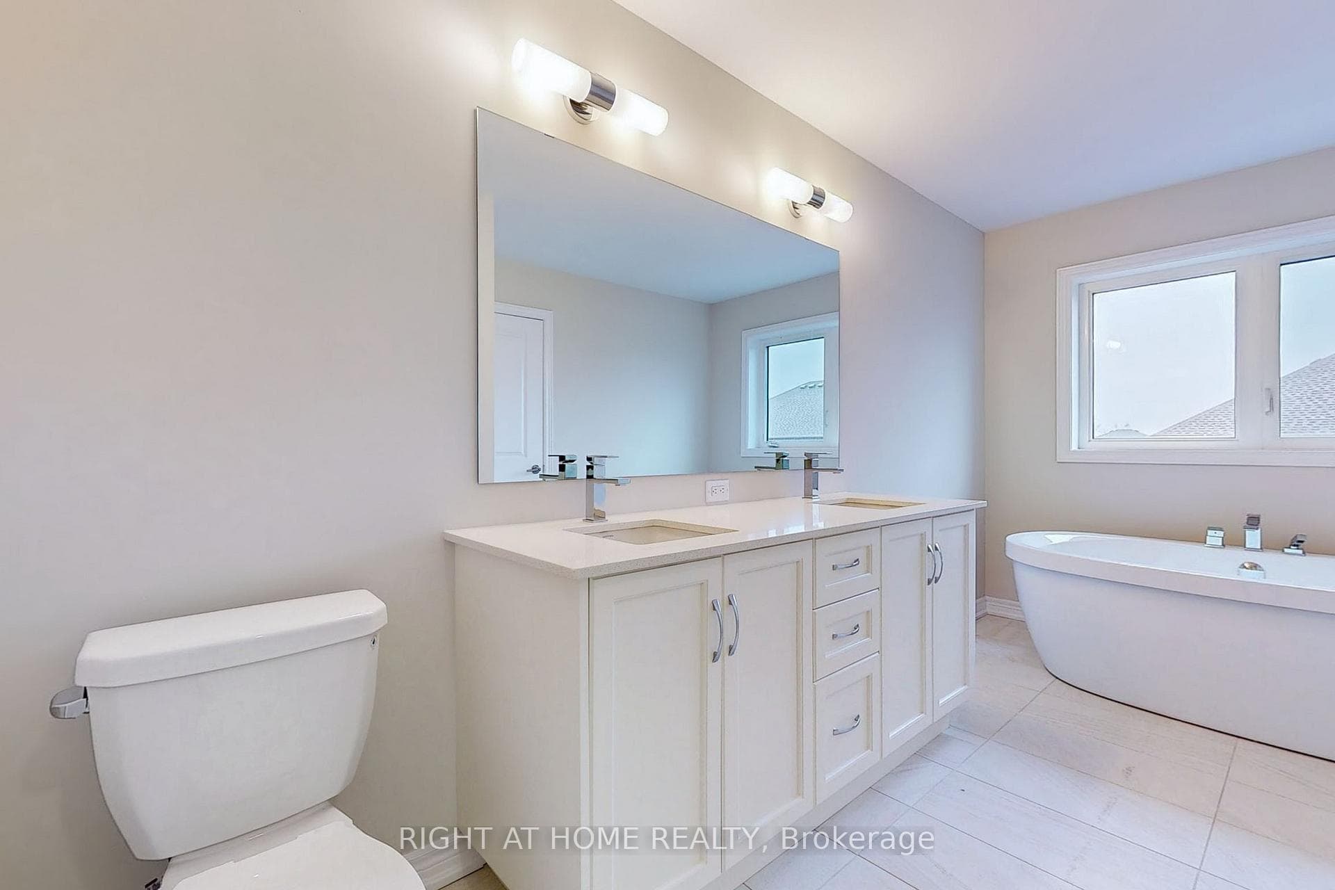 91 Starfire Crescent photo 21