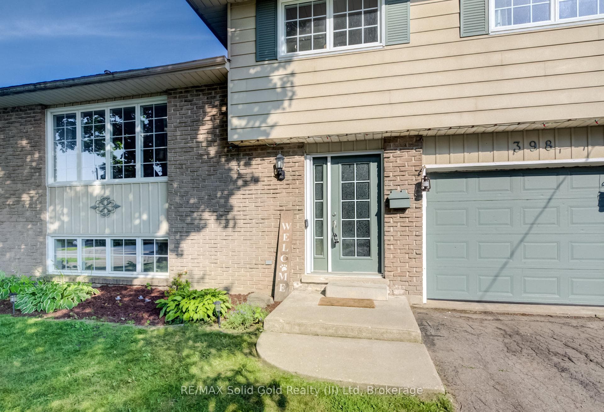 398 Boyne Avenue photo 3