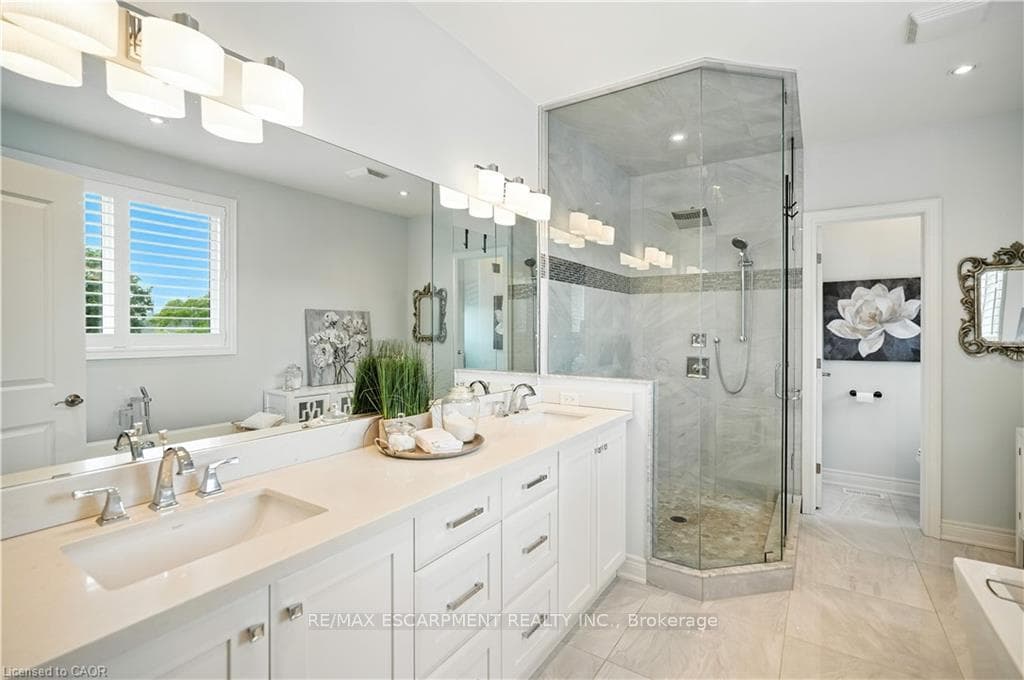 103 Lampman Drive photo 35