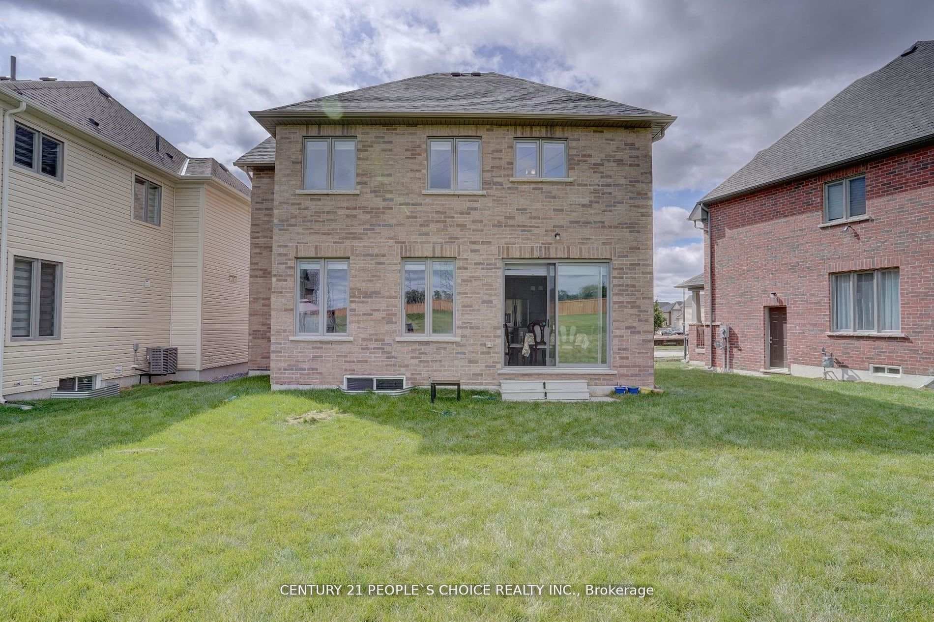 2592 Stallion Drive photo 21