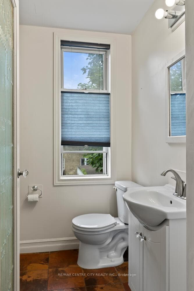 540 Quebec Street photo 23